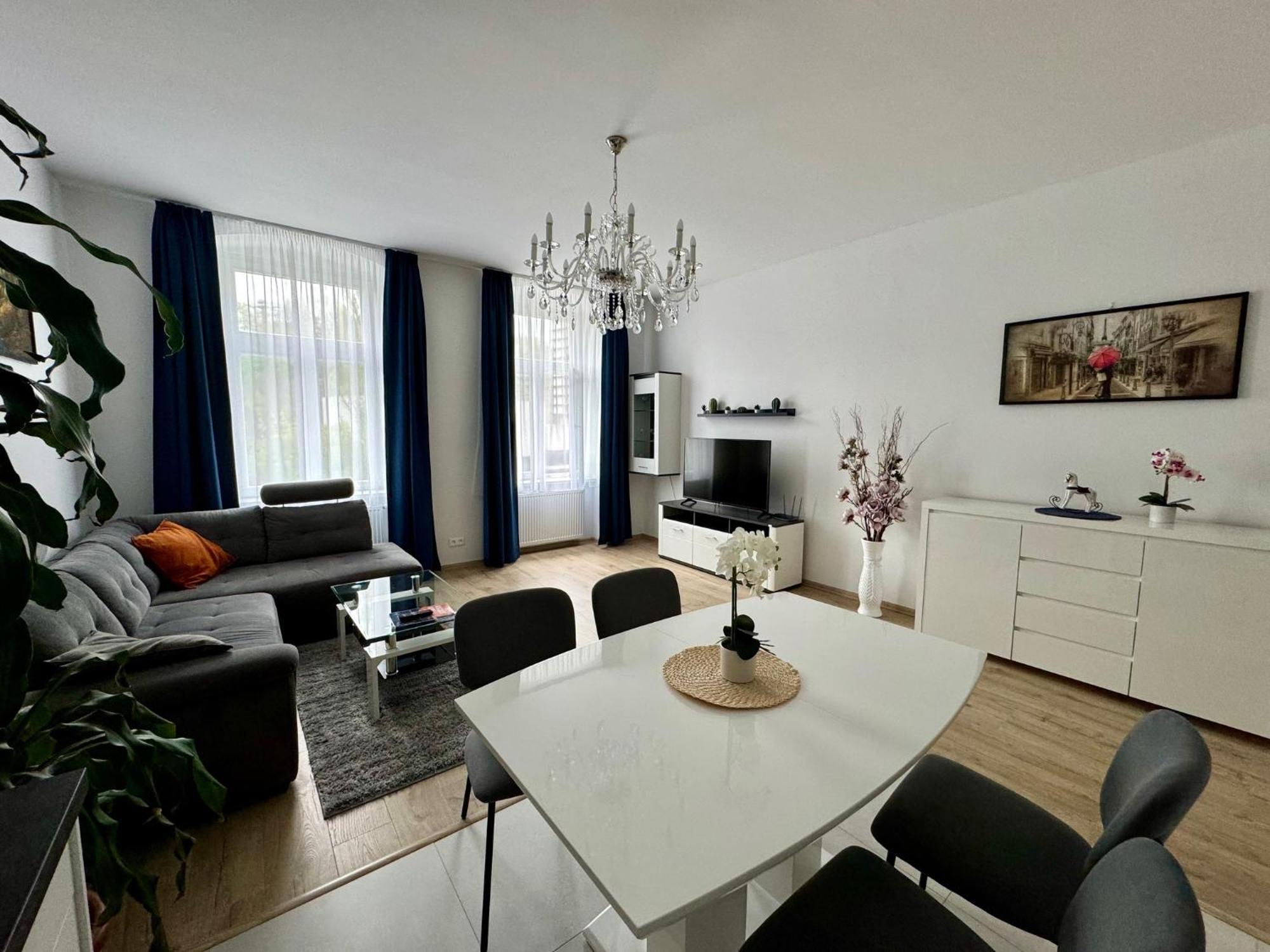 Top Class Apartments In Carlsbad Karlovy Vary Exterior photo